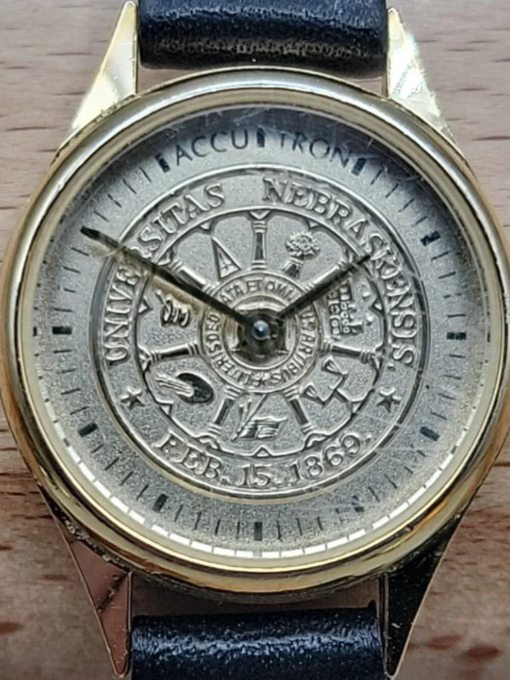 Bulova Accutron University Nebraska Watch Ladies Quartz 2000 25 Yr Award 7.5